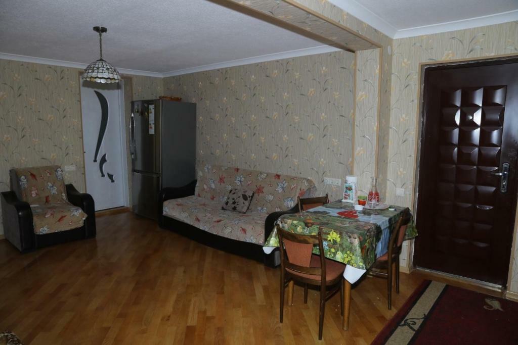 Nana'S Apartment Kutaisi Exterior foto